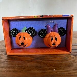 MICKEY and minnie ceramic salt and pepper shakers NIB